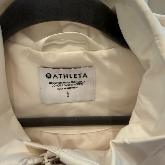 Athleta Sutro Rain Out Trench, Size L, Very Good Used Condition - Picture 5 of 6